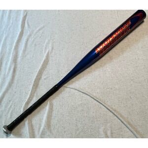 Louisville‎ slugger softball bat